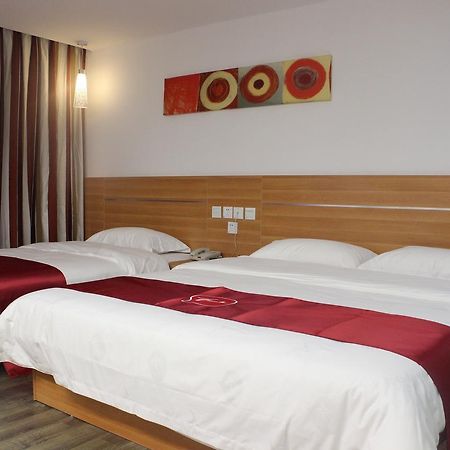 Thank Inn Chain Hotel Guangdong Shenzhen Baoan International Airport Buitenkant foto