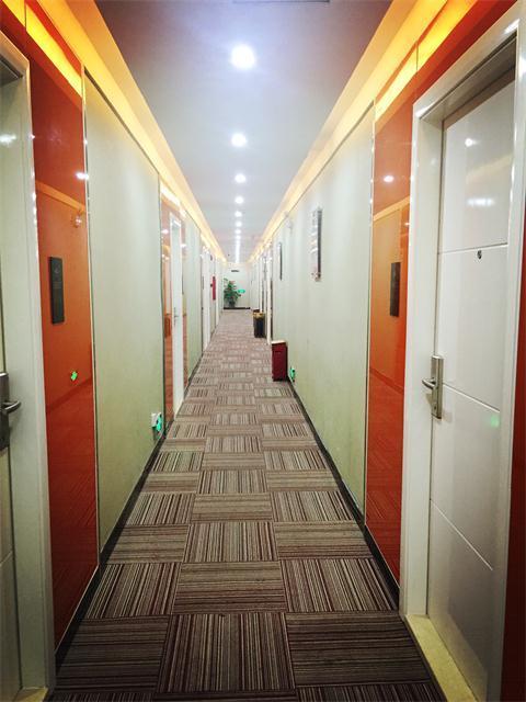 Thank Inn Chain Hotel Guangdong Shenzhen Baoan International Airport Buitenkant foto